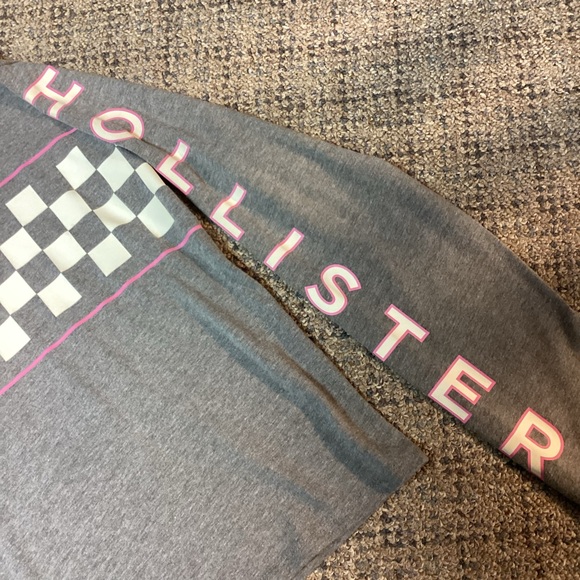 Hollister Gray White Pink Checkered Graphic Crewneck Long Sleeve Tee * Small - Picture 3 of 9